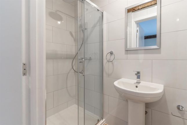 Flat 3, 12A, Market Square, Hertfordshire photo 4
