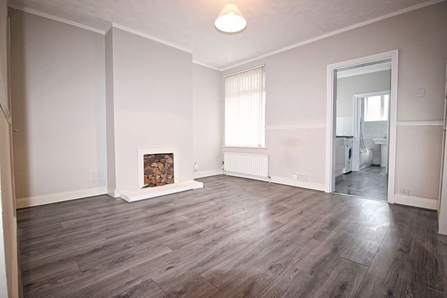135, Turners Road South, Luton photo 2
