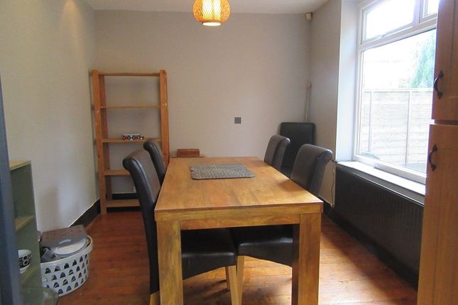 14, Rosslyn Road, Manchester photo 4
