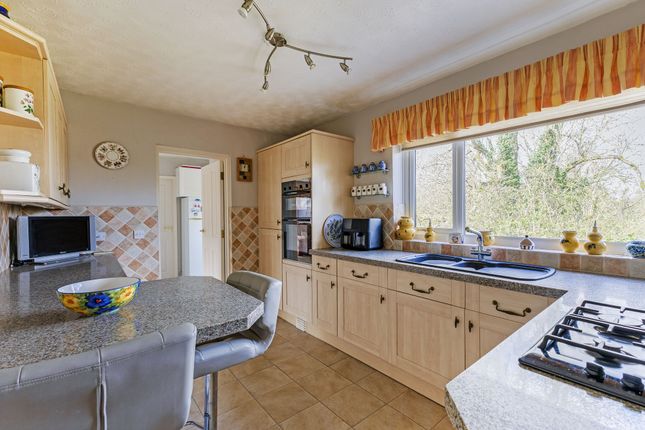 The Lilacs, 30, Cotswold Avenue, Cirencester photo 4
