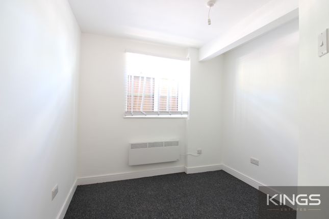 Flat to rent in Jonas Nichols Square, Southampton