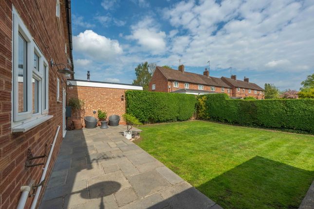 21, Highfield Close, Stratford-upon-avon photo 3