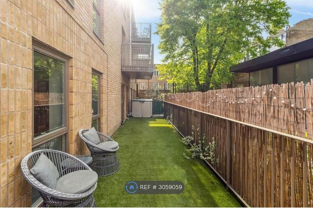 Flat G, Broadhead Apartments St Clements Avenue, London photo 2