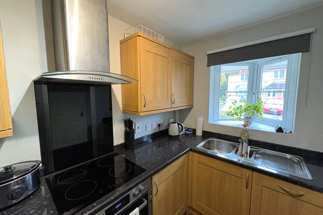 Richards Close, Aldershot photo 3