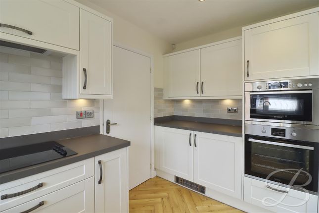 1, Woodlark Close, Worksop photo 4