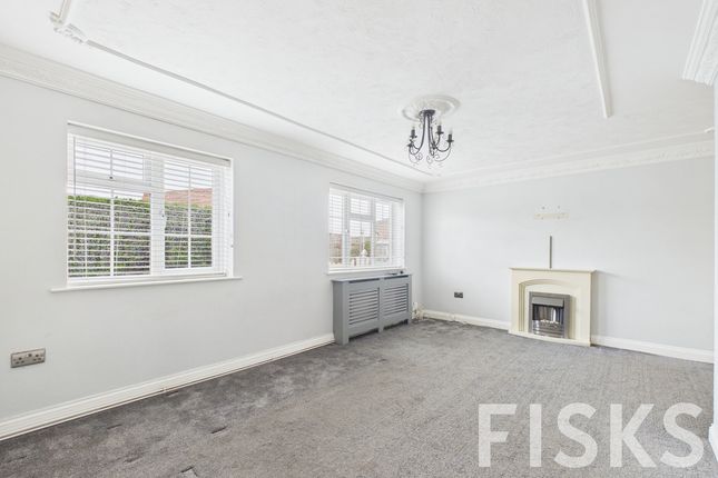 160, Link Road, Canvey Island photo 3