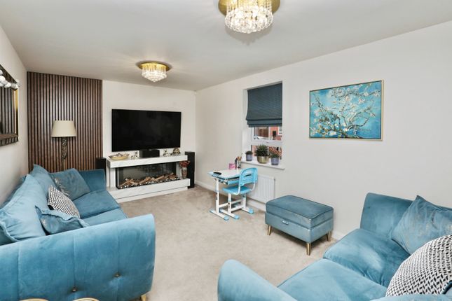 11, Haleforest Grove, Liverpool photo 2
