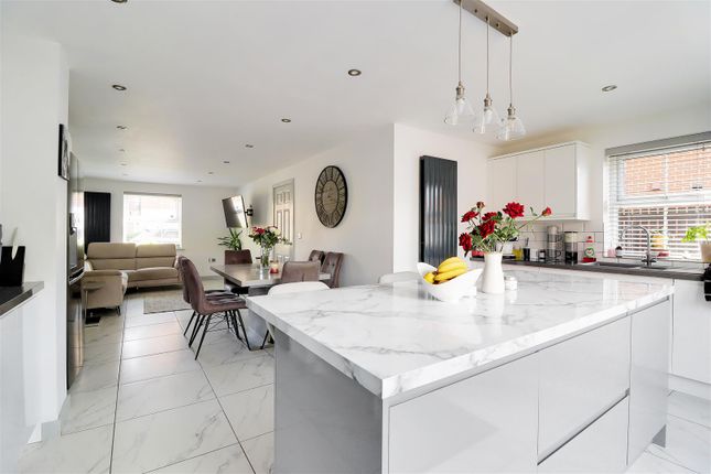 11, Harewood Crest, Brough photo 2