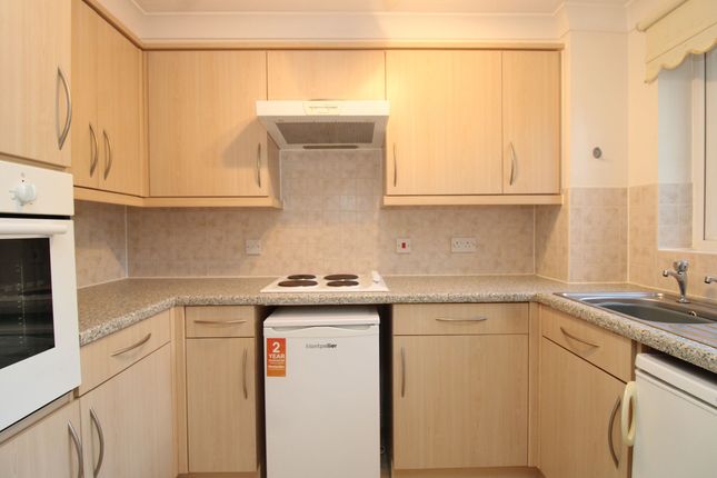 10, Albany Court, Paignton photo 4