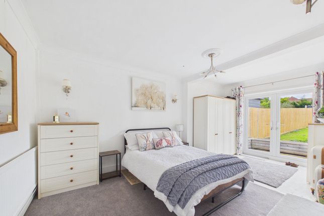 2-bed house on 44 Fontygary Road, Barry, £305,000