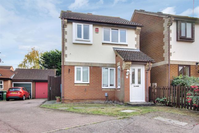 Thumbnail Detached house to rent in Cassandra Gate, Cheshunt, Waltham Cross