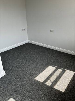 24, Carlton Court, Bournemouth photo 5