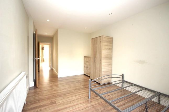 Flat to rent in Button Lodge, 46 Stainforth Road, Walthamstow
