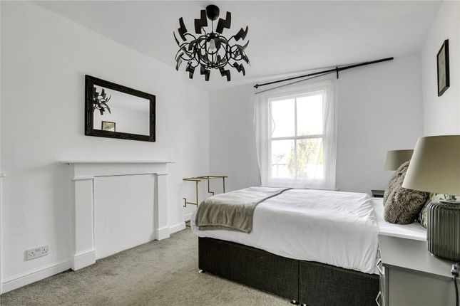 199, Askew Road, London photo 4