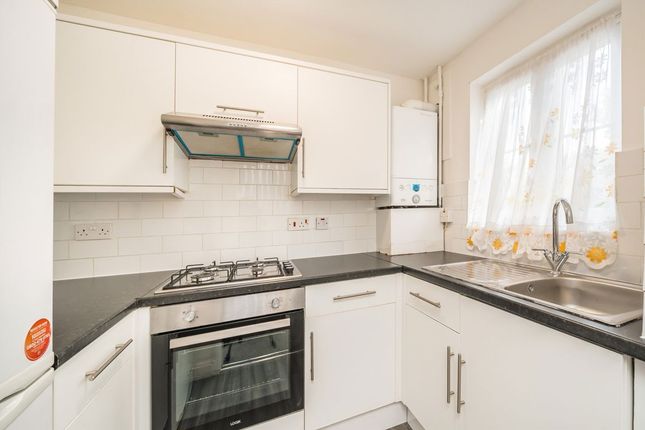 8 Bruce Hall Mews, Brudenell Road, London photo 3