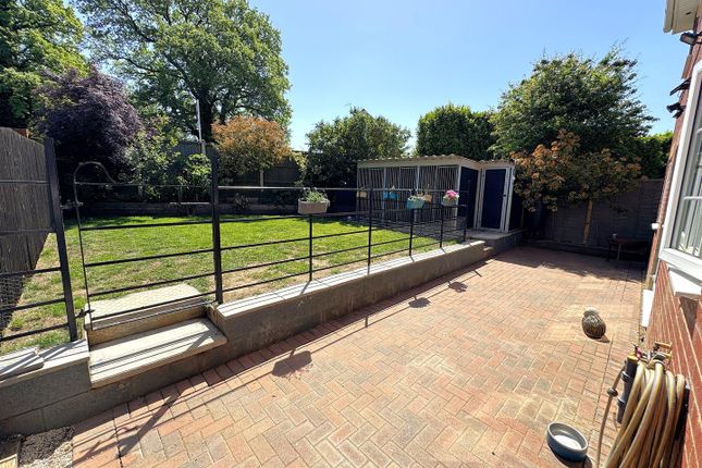 18, Harden Close, Corby photo 4