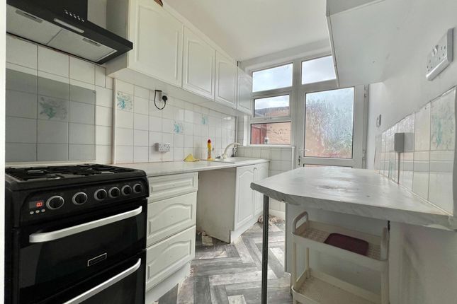 122 Percy Road, Leicester photo 3