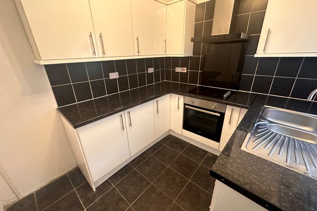 327, SWANSEA photo 3