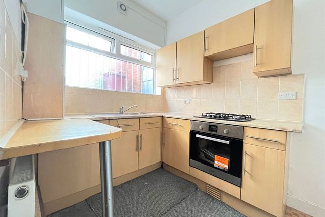 30 Johnston Street, Blackburn photo 2