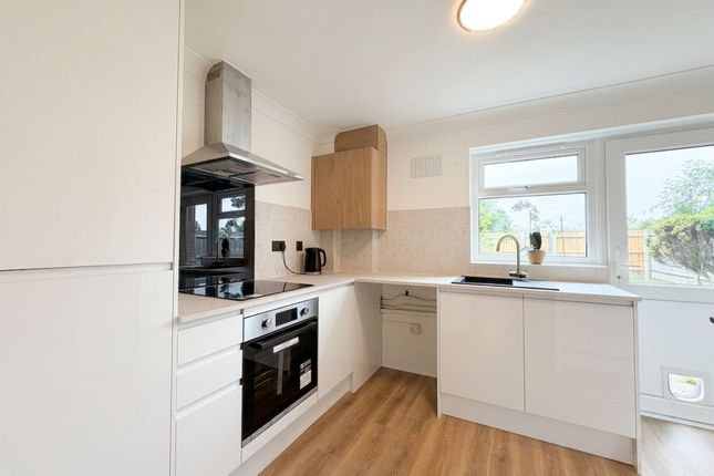 7 Harvey Court, Southampton photo 2