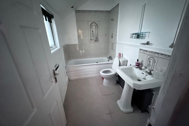 10, Church Street, Bletchley photo 4