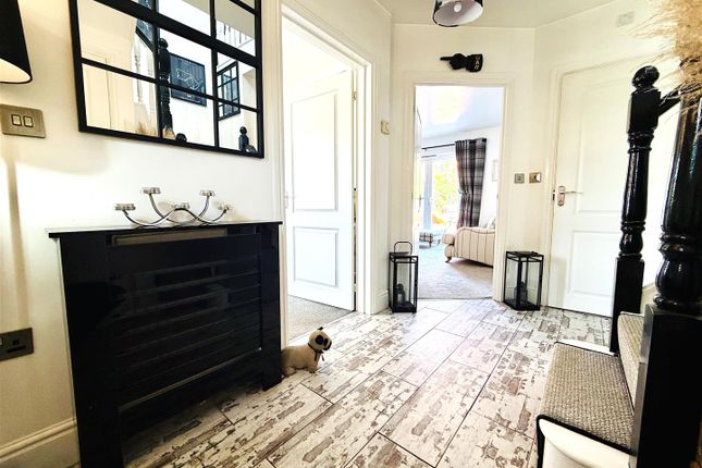 18, Jesse Close, Selby photo 3
