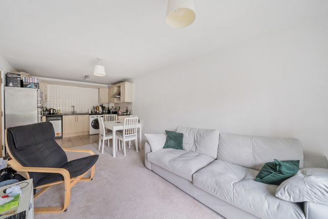 Flat for sale in Leander Way, Oxford, Oxfordshire