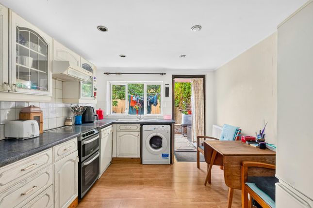 77, Shakespeare Road, Acton photo 4