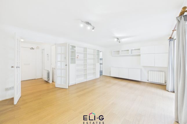 Flat 2, Lakeside Lodge, London photo 4
