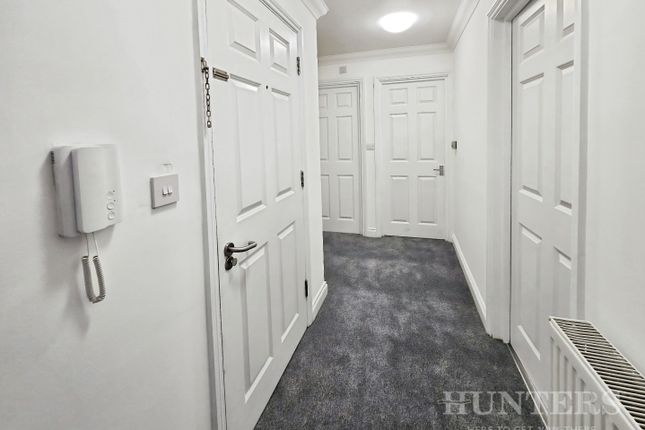 Flat 1 Foundry Court, 67 William Street, Carshalton photo 4