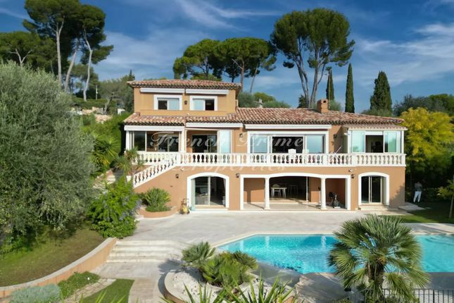 Thumbnail Villa for sale in Vallauris, 06220, France