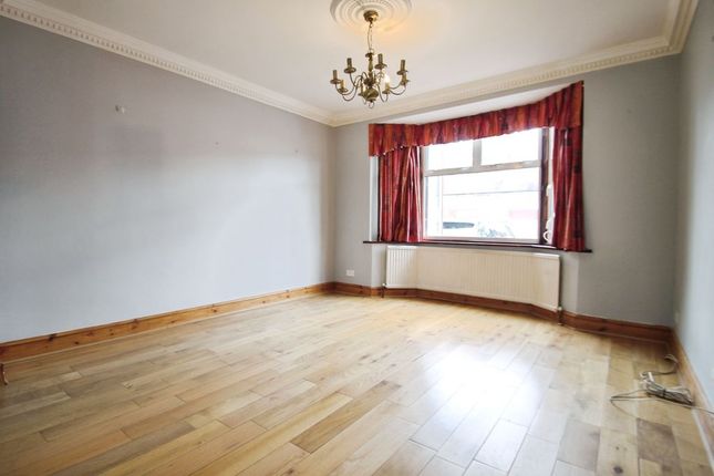 Hurley Road, Greenford photo 5