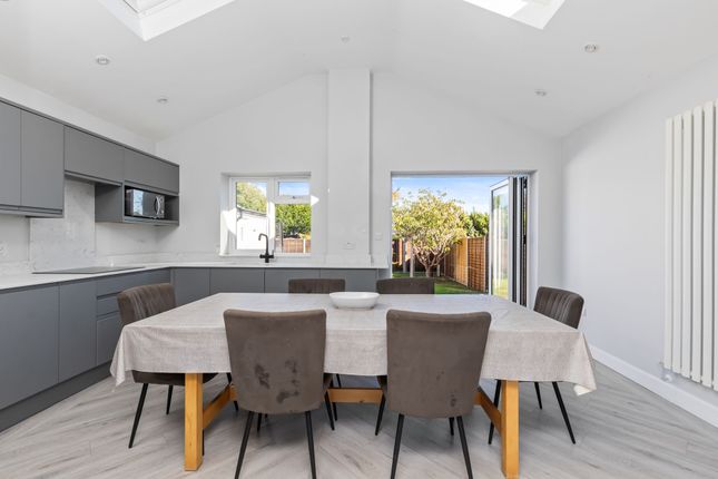 32 Mill Lane, Littlehampton photo 4