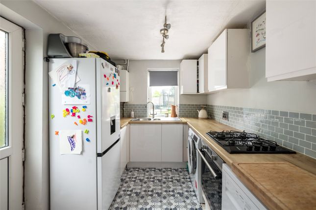 25, Staplehurst Road, Surrey photo 2
