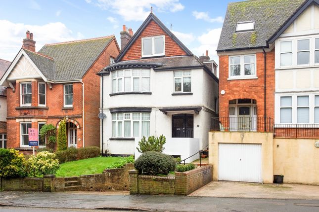 Detached house to rent in Reigate Road, Reigate
