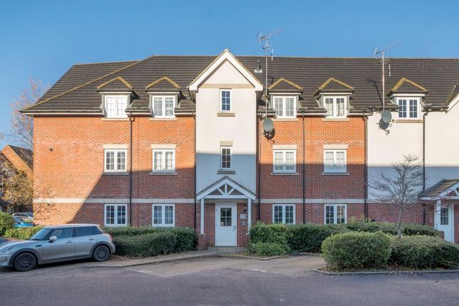 Flat for sale in Grange Drive, High Wycombe