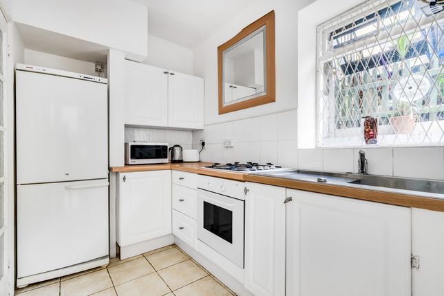 Flat for sale in Upcerne Road, Chelsea