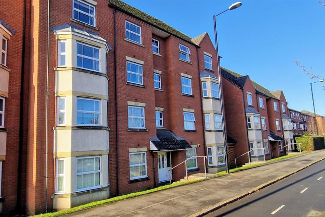 Flat for sale in Barkers Butts Lane, Coundon, Coventry