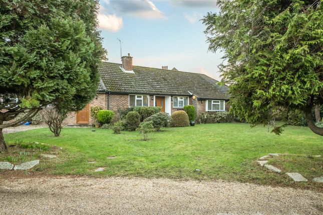3-bed bungalow on 7, Howard Close, West Horsley, £975,000