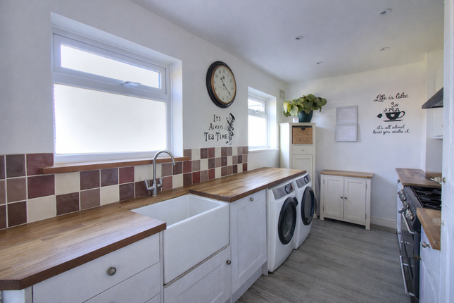 6, Chestnut Avenue, High Wycombe photo 5