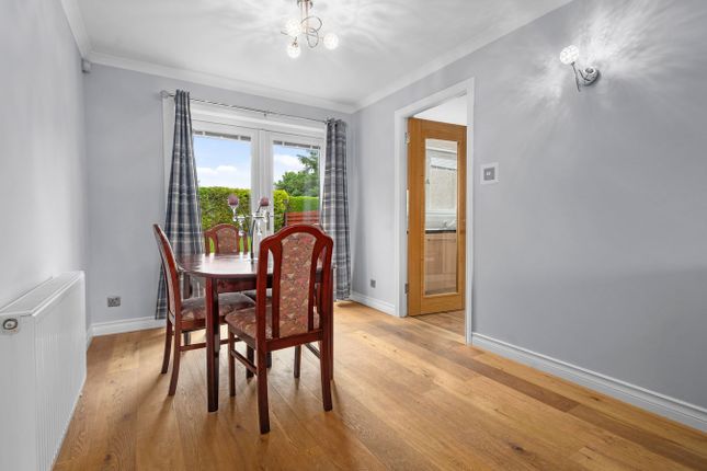 7, Dunrobin Avenue, Larbert photo 4