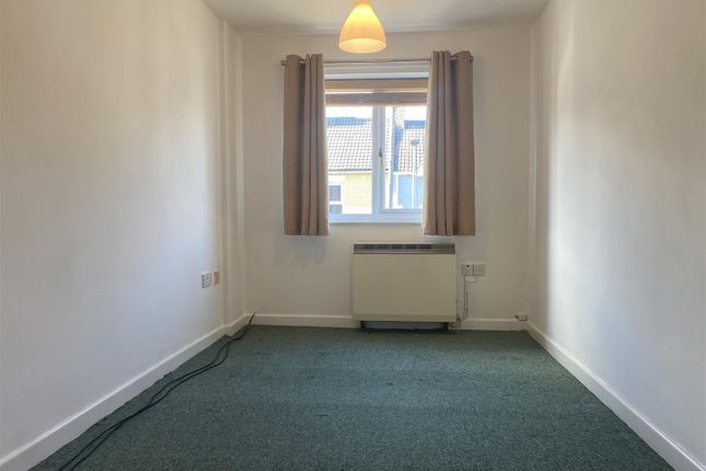 Flat 10, Hamilton Court, Stone Lane, Peterborough photo 4