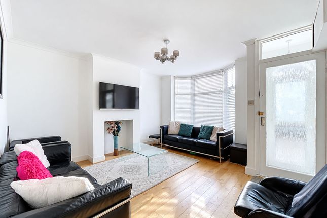 42 Holborough Road, Snodland photo 2