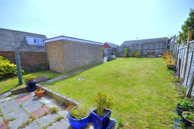 3 Bed Terraced House To Rent In Knoll Crescent Hampden Park