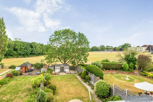 55 Netherpark Drive, Romford photo 2