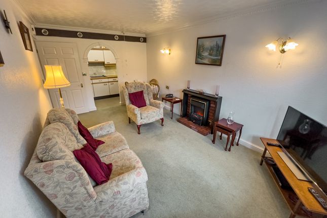 Apartment 17, Sharoe Bay Court, Fulwood photo 4