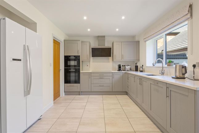 35, Cedar Rise, Dereham photo 3