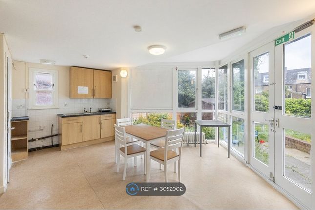 F F Duncombe Road, London photo 4