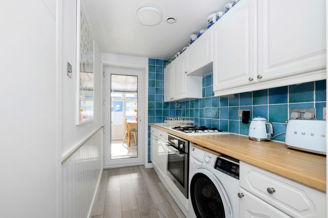8, Steeple View Court, Cornwall photo 3