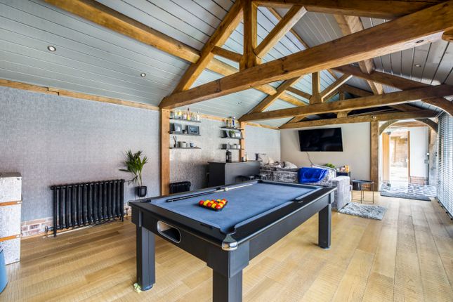 Barn conversion to rent in Rush Green, Hertford